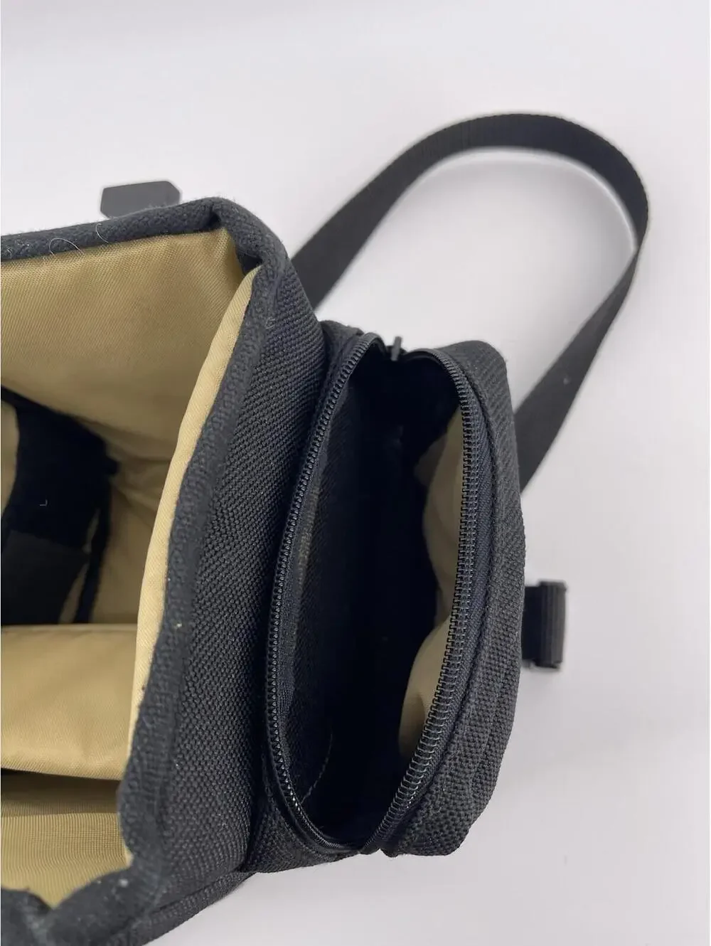 Tenba Camera Bag Small Shoulder Case Black Padded Adjustable Strap Unisex
